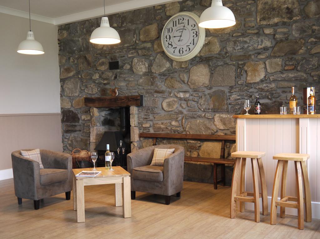 Grantown-on-Spey Dava School House Bed & Breakfast エクステリア 写真