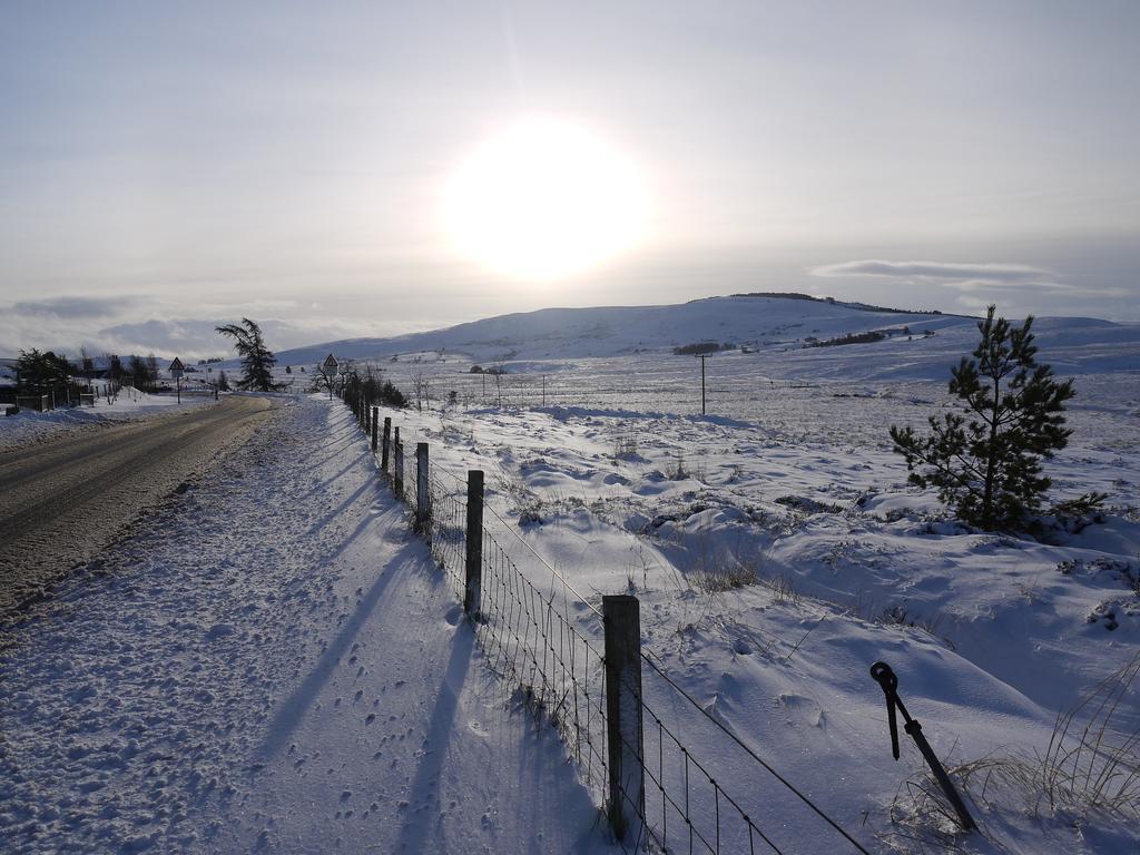 Grantown-on-Spey Dava School House Bed & Breakfast エクステリア 写真
