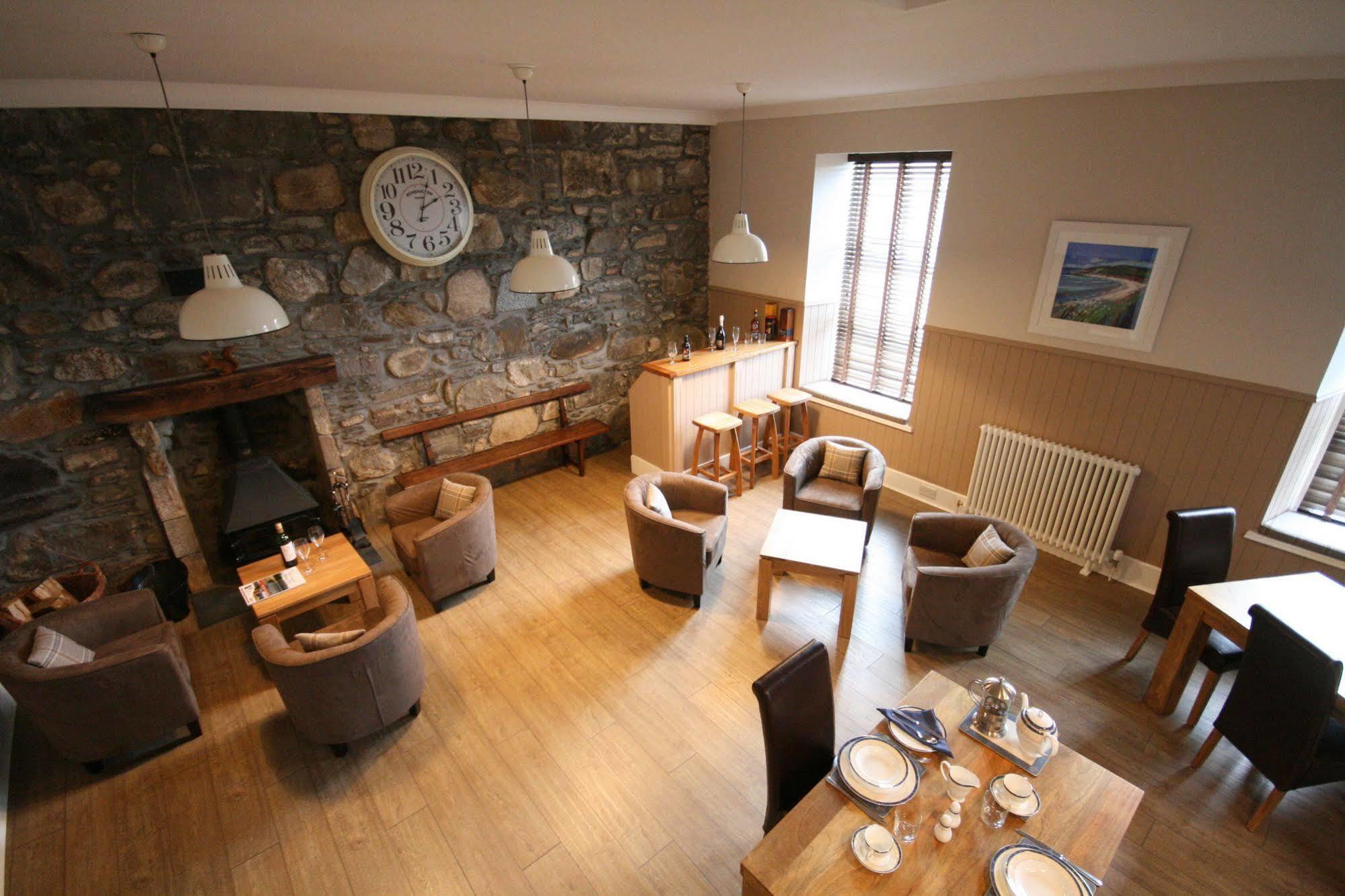 Grantown-on-Spey Dava School House Bed & Breakfast エクステリア 写真